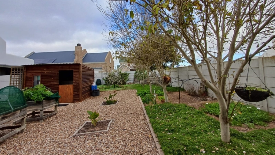 3 Bedroom Property for Sale in Britannia Bay Western Cape